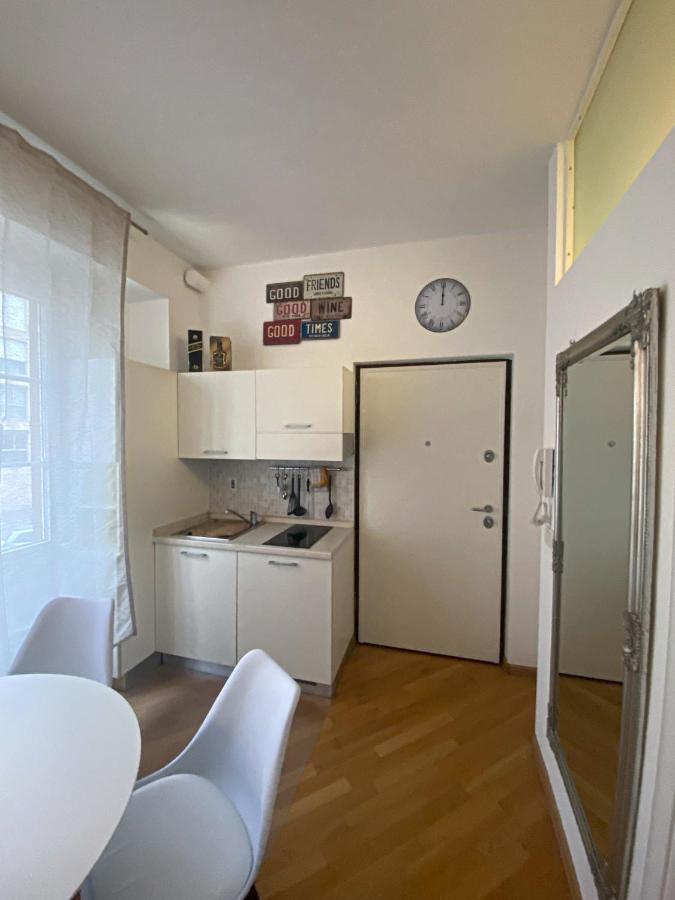 Appartement Living Vittoria: Vicino Al Centro Di Bozen Extérieur photo