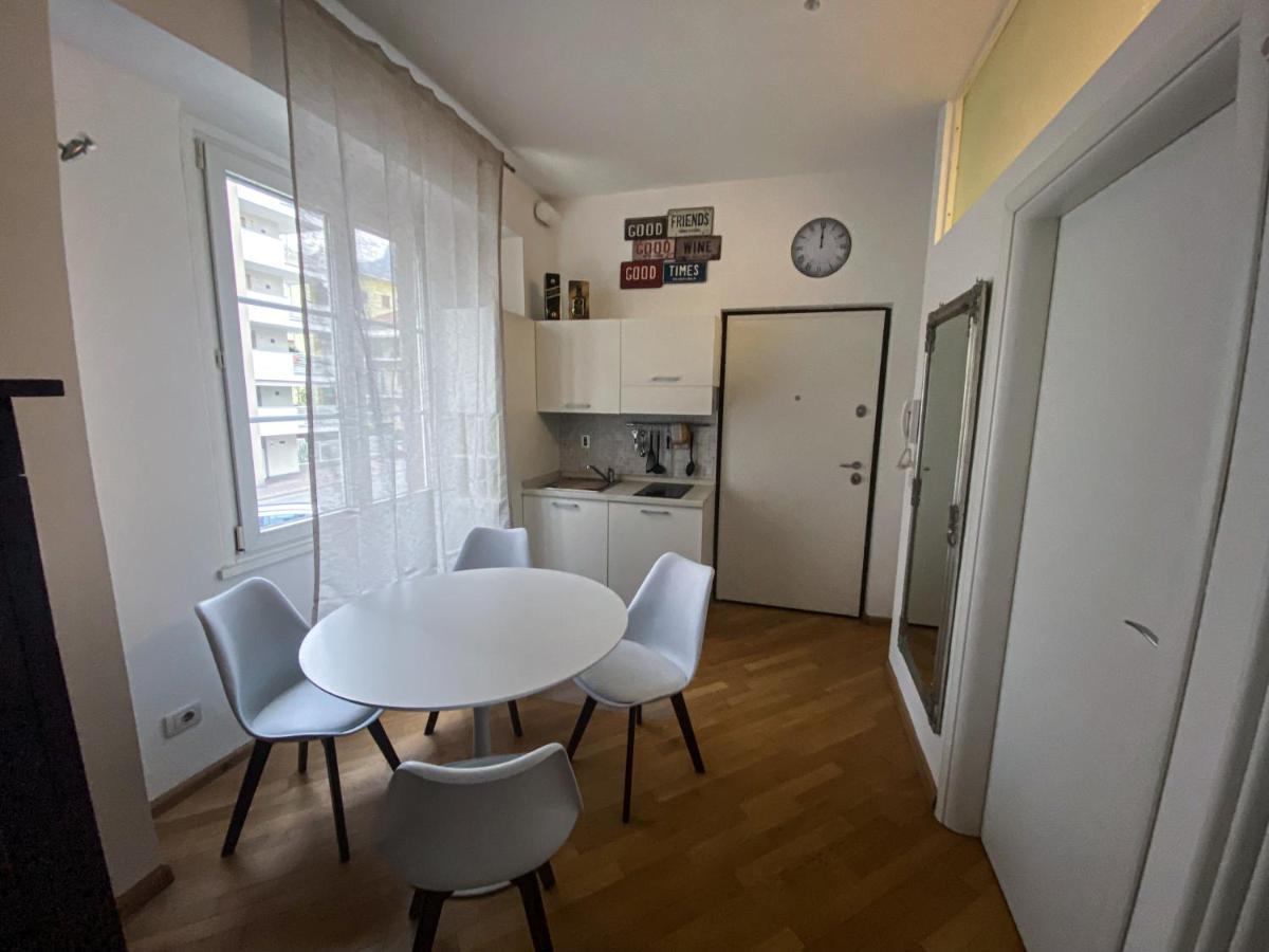 Appartement Living Vittoria: Vicino Al Centro Di Bozen Extérieur photo