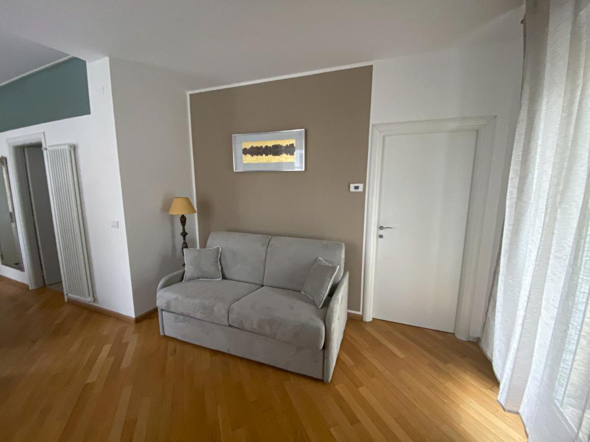 Appartement Living Vittoria: Vicino Al Centro Di Bozen Extérieur photo