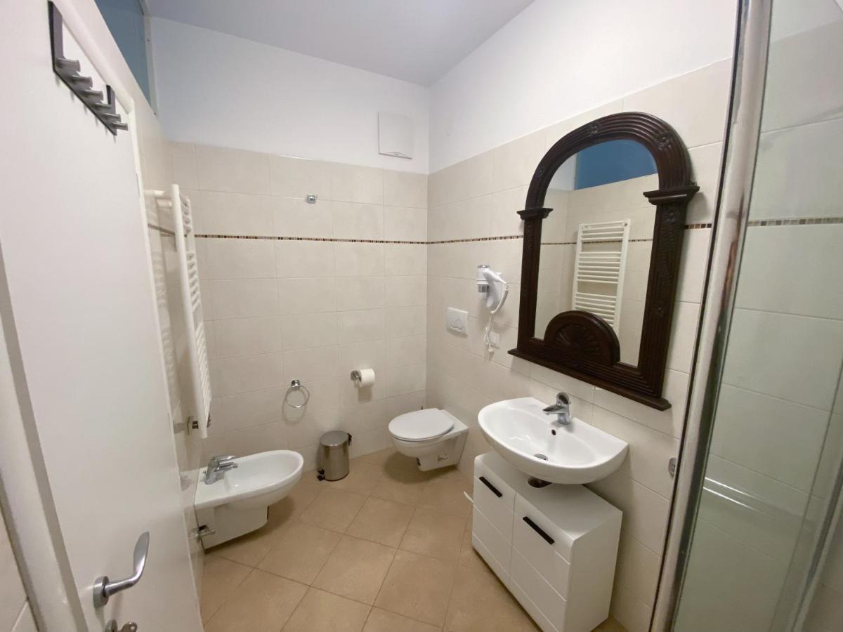 Appartement Living Vittoria: Vicino Al Centro Di Bozen Extérieur photo